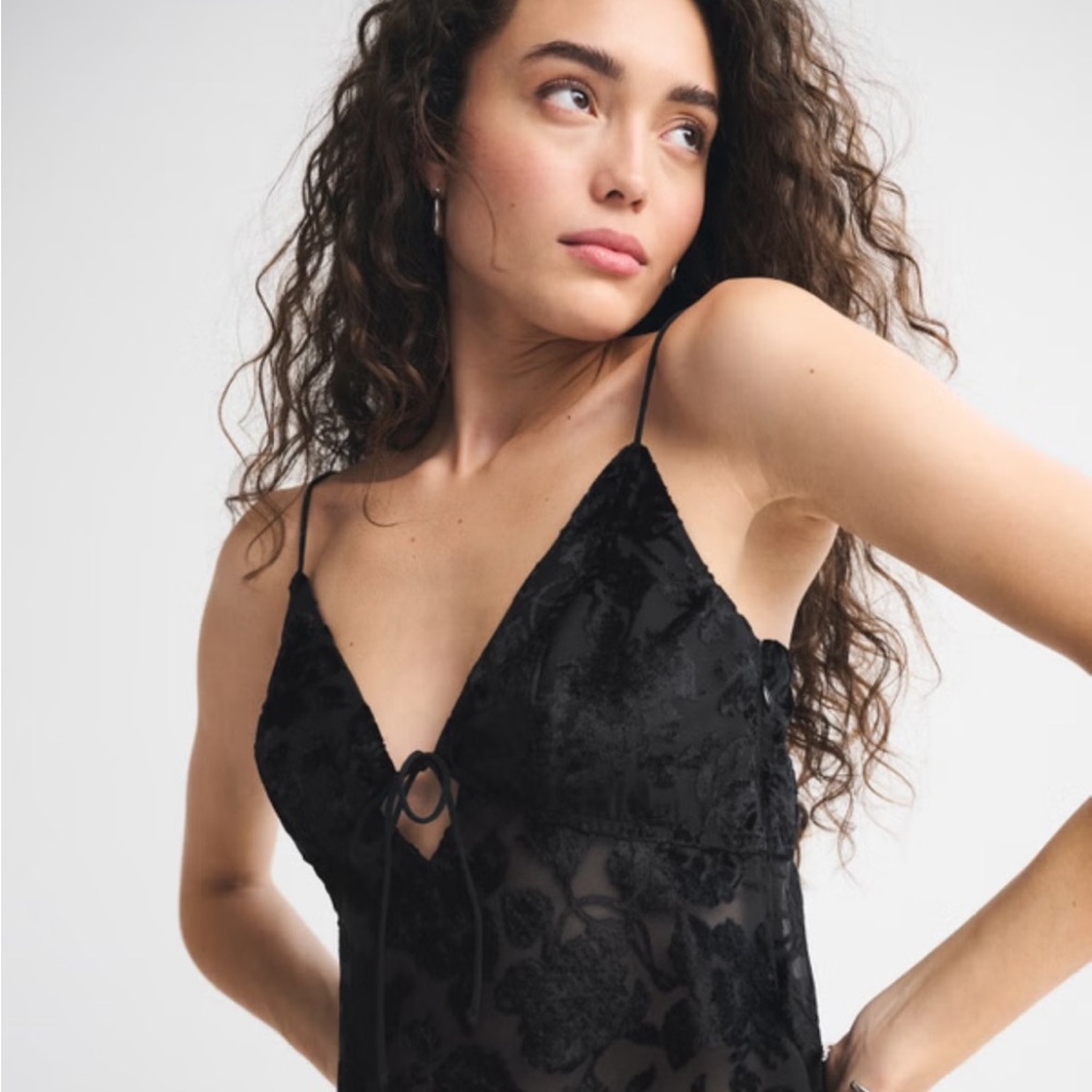 A&F Bella Tie-Front Cami size XS